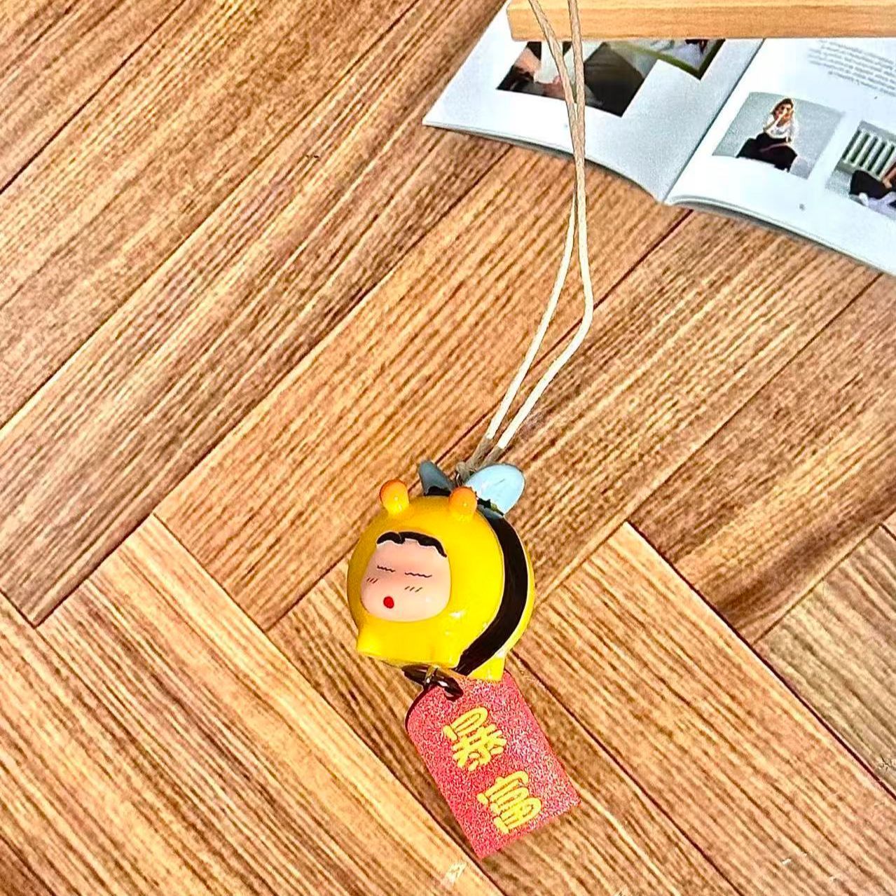 Crayon Shin-chan Bienen-Cospla – Car Accessories For Interior Bewertung und Preis